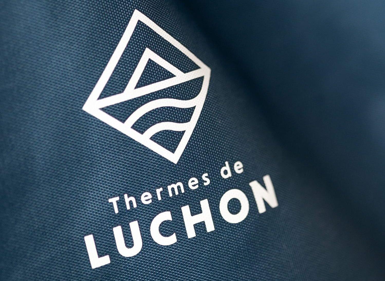 Au 47 Allees D'Etigny - Central & Standing - Avec Parking - Linge De Lit Et De Toilette Inclus Bagnères-de-Luchon المظهر الخارجي الصورة